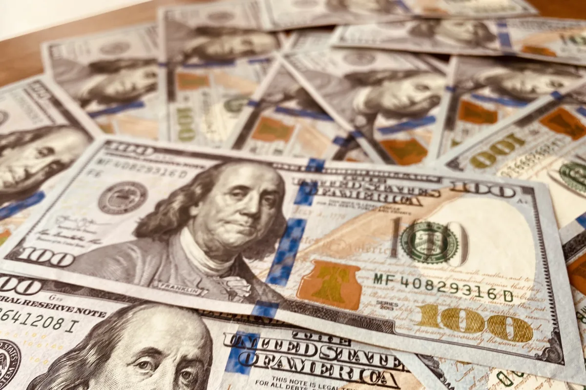 dolar 03 1