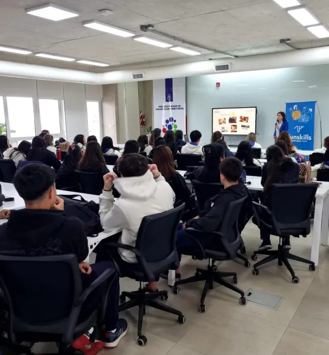 Charla colegios. Campus Norte. Septiembre 2024.